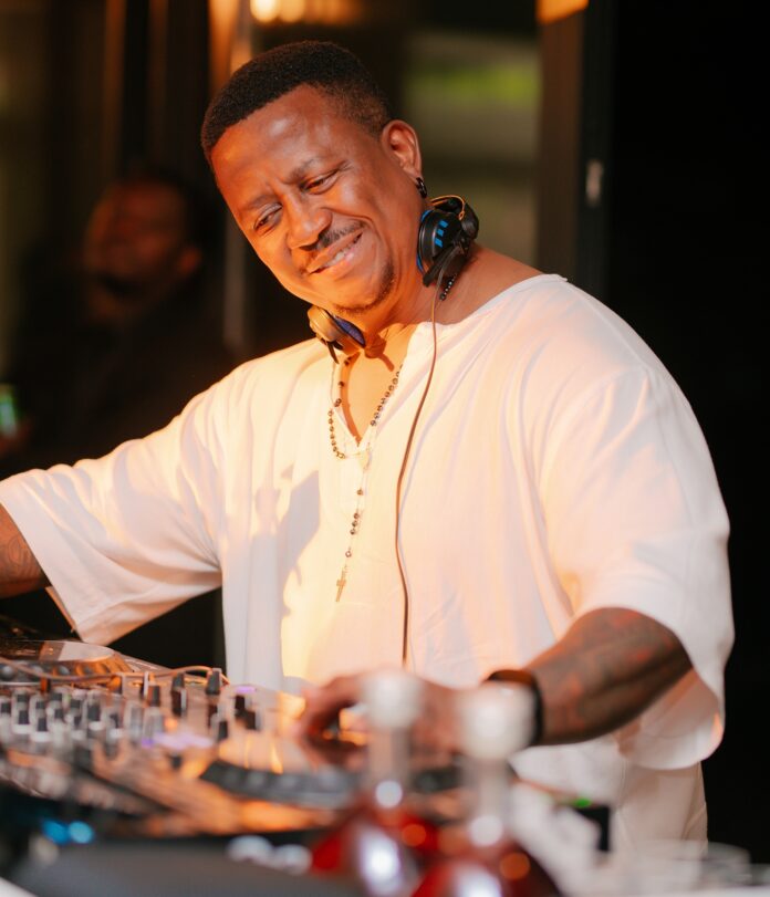DJ Fresh makes a comeback in the South African live DJing scene.