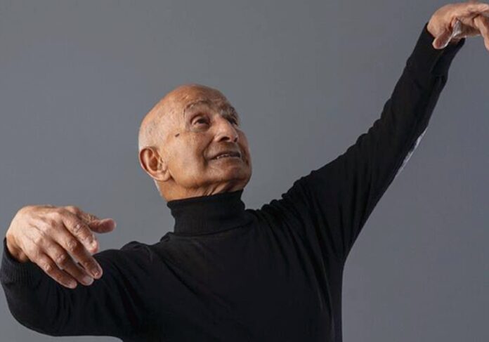 South Africans mourns the death of ballet dance legend Johaar Mosaval.
