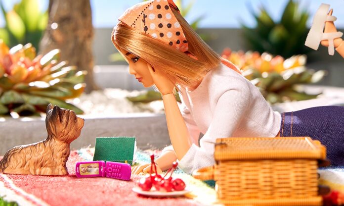 Coming soon: world's first Barbie flip phone, courtesy of HMD