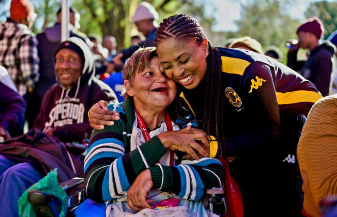 Kaizer Chiefs' Heart on Sleeve community sponsorship initiative goes to Bloemfontein