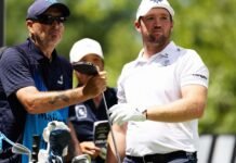 From London to the Lion’s Den: Majesticks GC Lock In Horsfield for LIV Golf South Africa Sam Horsfield of Majesticks GC speaks with caddie Teddy Mundy during a LIV Golf tournament.