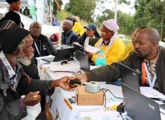 SASSA confirms May 2026 payment dates for all 8 grants Social Development Minister Nokuzola Sisisi Tolashe engaging with community members and SASSA beneficiaries during a service delivery outreach in Ngudwini, KwaZulu-Natal.
