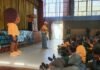 Social Development’s KeMo the mascot tells Leondale learners: Lead your future, reject drugs KeMo mascot addresses Grade 7 and 8 learners during a drug awareness session at Laerskool Leondale.