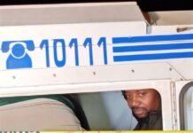 WATCH: UK fugitive Mark Tshuma arrested by SAPS in Johannesburg Ndodana "Mark" Tshuma sits inside a SAPS police vehicle after his arrest in Kensington, Johannesburg.